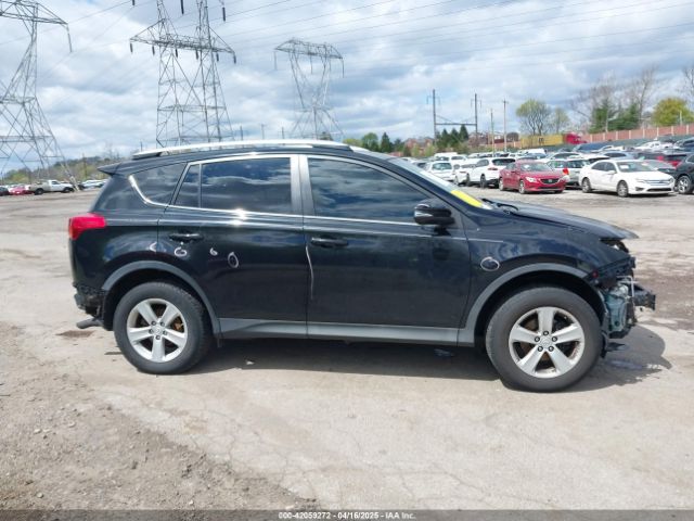 2T3RFREV1EW172216 Toyota Rav4 Xle