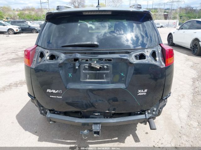 2T3RFREV1EW172216 Toyota Rav4 Xle