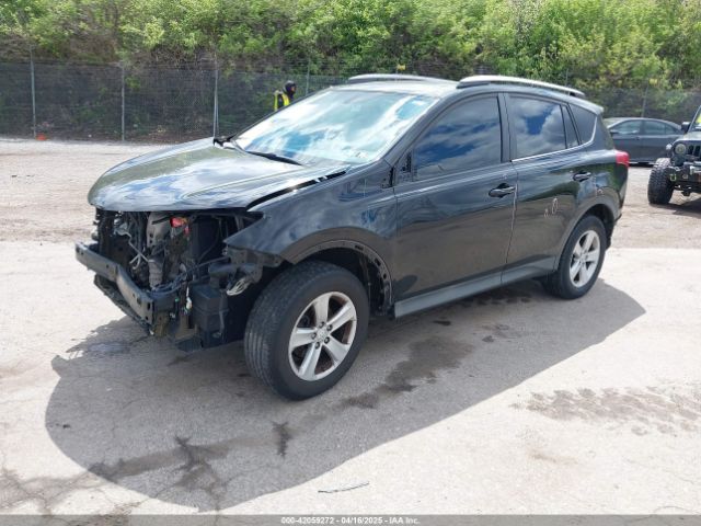 2T3RFREV1EW172216 Toyota Rav4 Xle