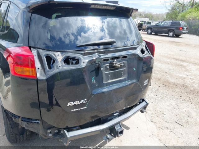 2T3RFREV1EW172216 Toyota Rav4 Xle