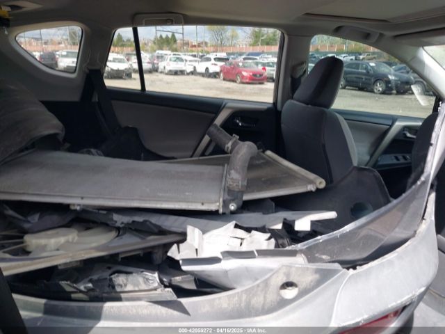 2T3RFREV1EW172216 Toyota Rav4 Xle