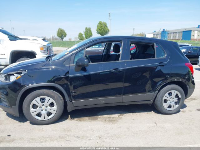 3GNCJKSB1JL419524 Chevrolet TRAX LS
