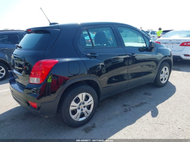 3GNCJKSB1JL419524 Chevrolet TRAX LS