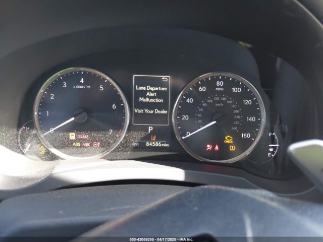 JTHC81D2XJ5031427 Lexus IS 300