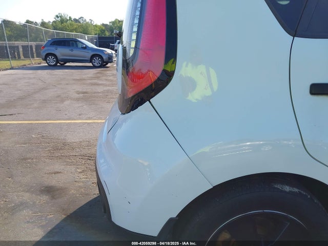 KNDJN2A27J7907595 KIA Soul