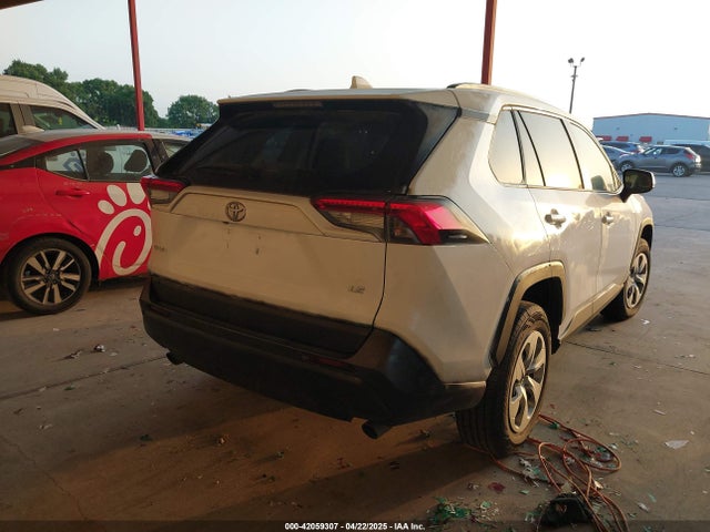 2T3H1RFV1LC038278 Toyota RAV4 LE