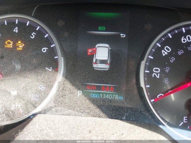 2T3H1RFV1LC038278 Toyota RAV4 LE