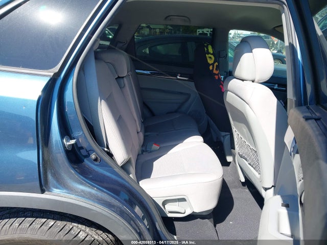 5XYKT3A65EG474225 KIA SORENTO LX