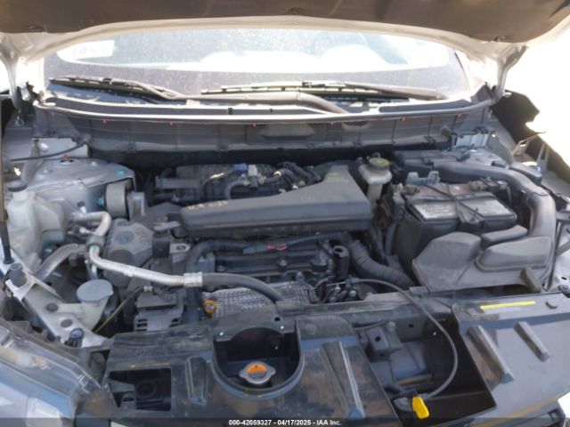 KNMAT2MV4HP543271 Nissan ROGUE SV