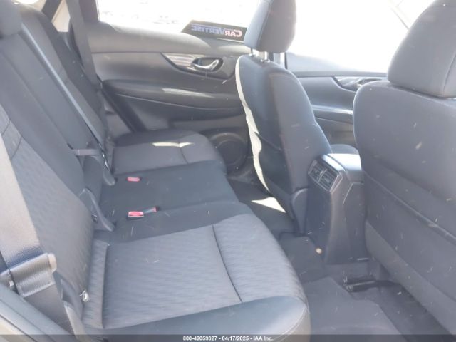 KNMAT2MV4HP543271 Nissan ROGUE SV