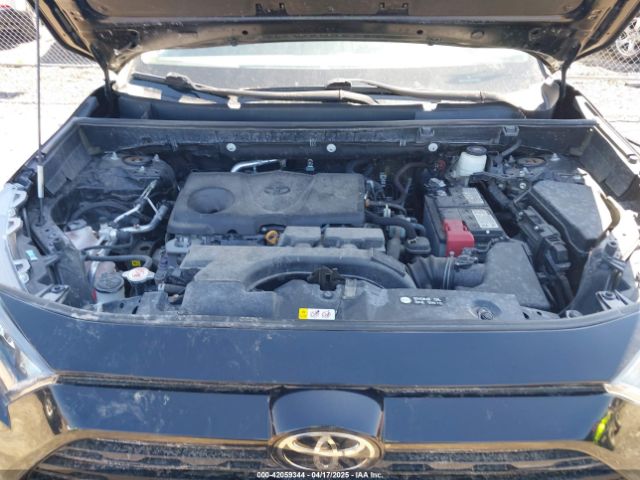 2T3F1RFVXMC198006 Toyota RAV4 LE