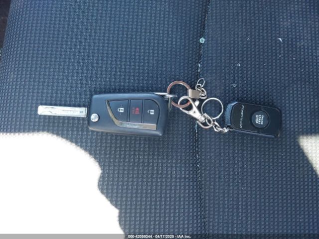 2T3F1RFVXMC198006 Toyota RAV4 LE