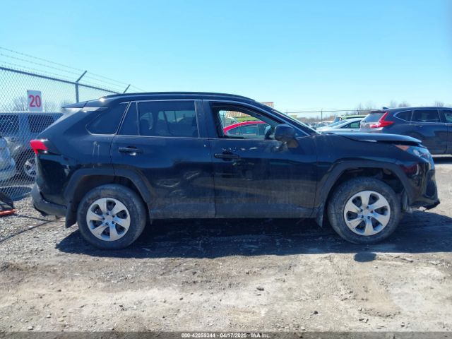 2T3F1RFVXMC198006 Toyota RAV4 LE
