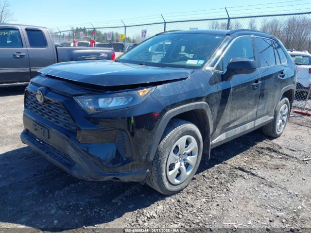 2T3F1RFVXMC198006 Toyota RAV4 LE