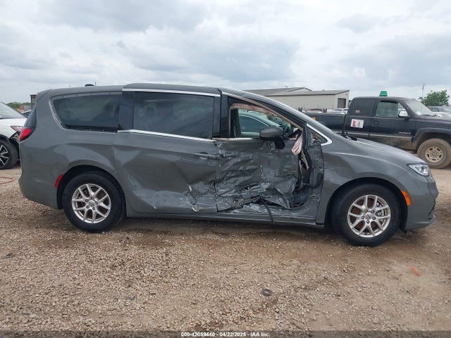 2C4RC1BG9PR601437 Chrysler Pacifica Touring L