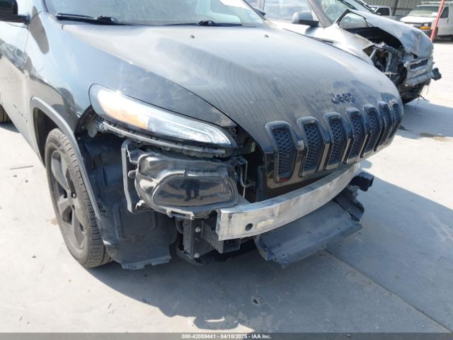 1C4PJLCB8JD620597 Jeep Cherokee Latitude Fwd