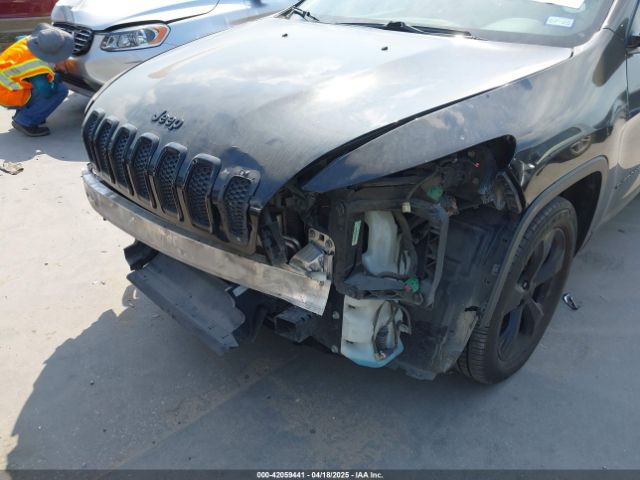 1C4PJLCB8JD620597 Jeep Cherokee Latitude Fwd