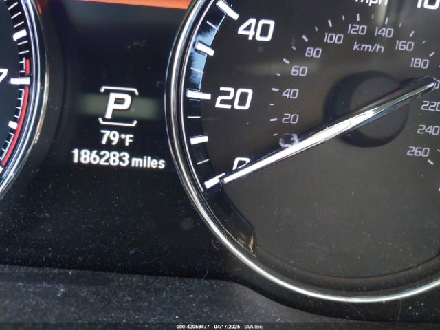 JH4KC1F95EC003282 Acura RLX