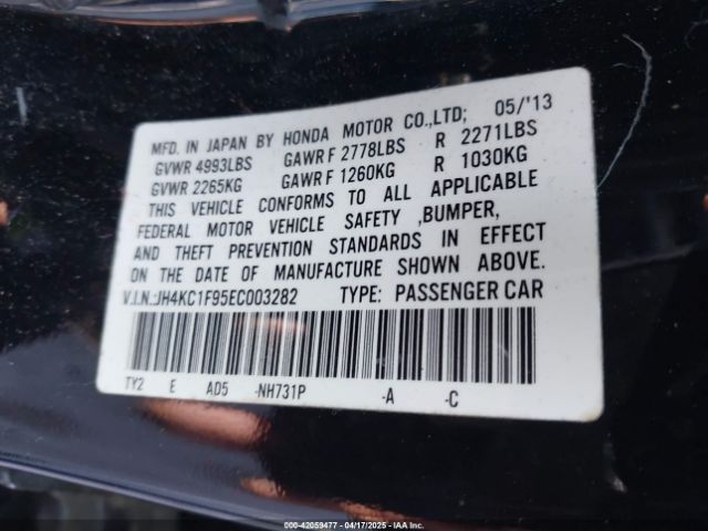 JH4KC1F95EC003282 Acura RLX