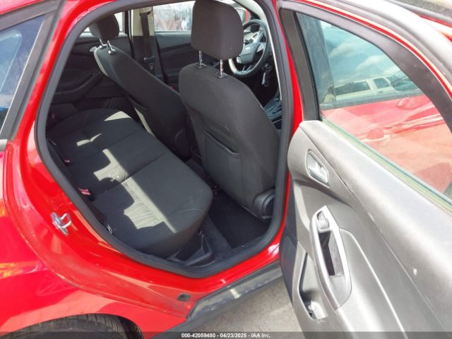 1FADP3F29FL283874 Ford FOCUS SE