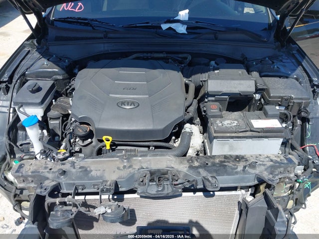 KNALC4J15H5059611 KIA Cadenza Technology