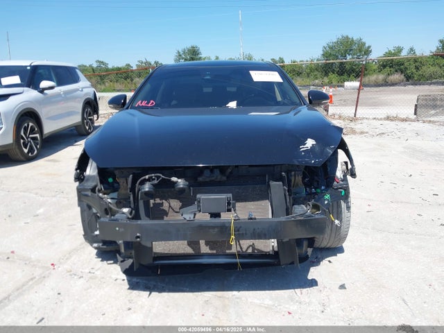 KNALC4J15H5059611 KIA Cadenza Technology