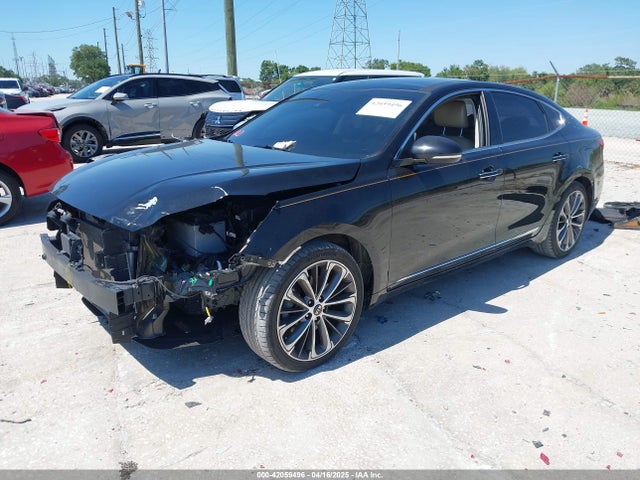 KNALC4J15H5059611 KIA Cadenza Technology
