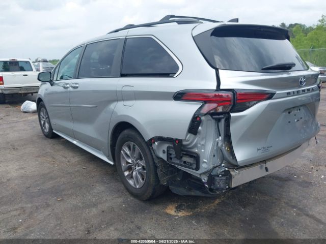 5TDYRKEC4MS043539 Toyota SIENNA XLE