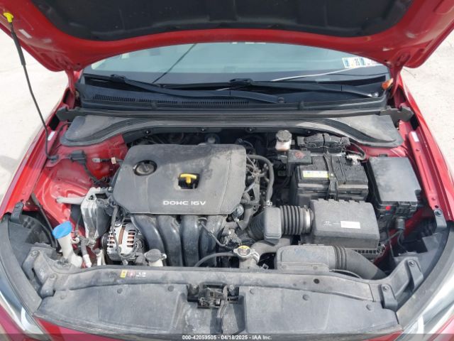 KMHD84LF9HU228306 Hyundai ELANTRA SE