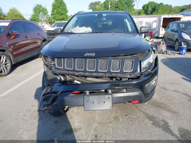 3C4NJDDB5KT800515 Jeep Compass Trailhawk 4x4