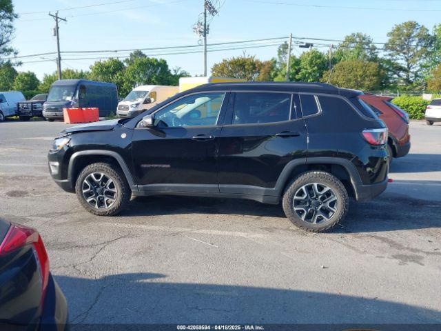 3C4NJDDB5KT800515 Jeep Compass Trailhawk 4x4