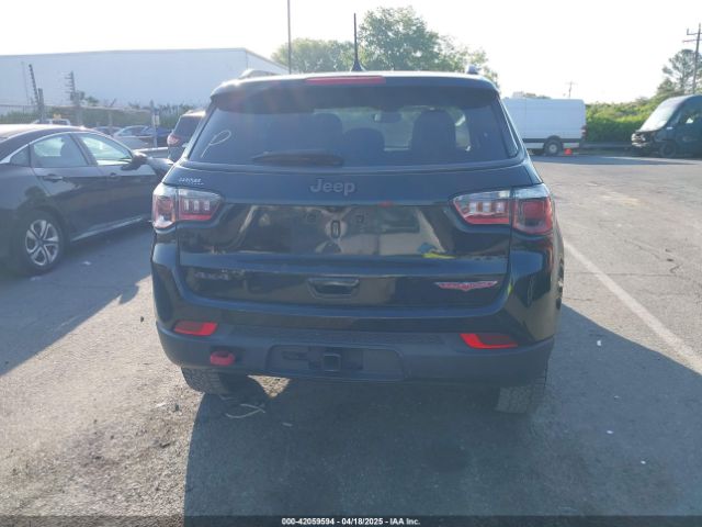 3C4NJDDB5KT800515 Jeep Compass Trailhawk 4x4