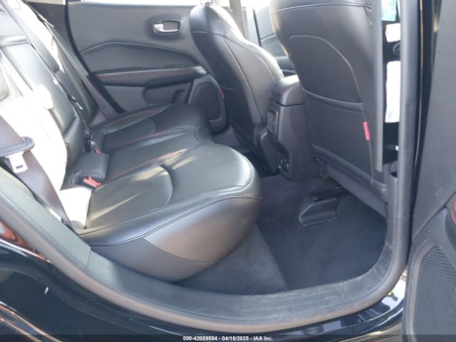 3C4NJDDB5KT800515 Jeep Compass Trailhawk 4x4