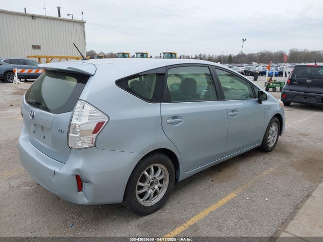 JTDZN3EU9E3338444 Toyota Prius V Two