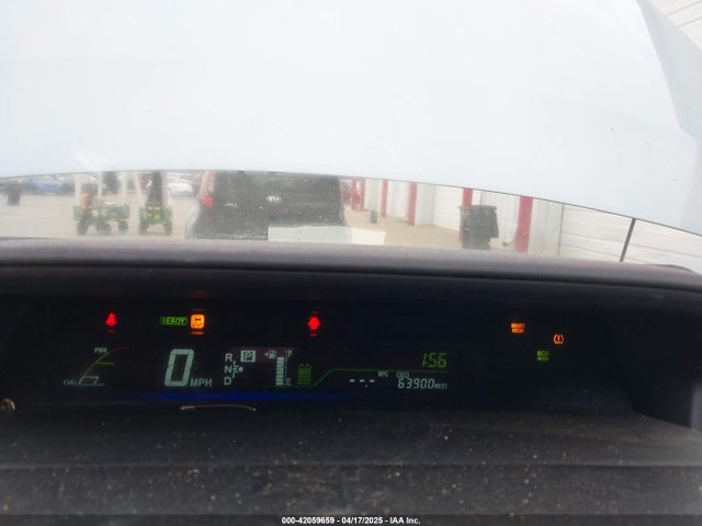 JTDZN3EU9E3338444 Toyota Prius V Two