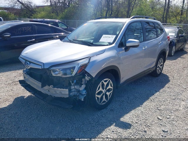 JF2SKAJC8MH522840 Subaru Forester Premium