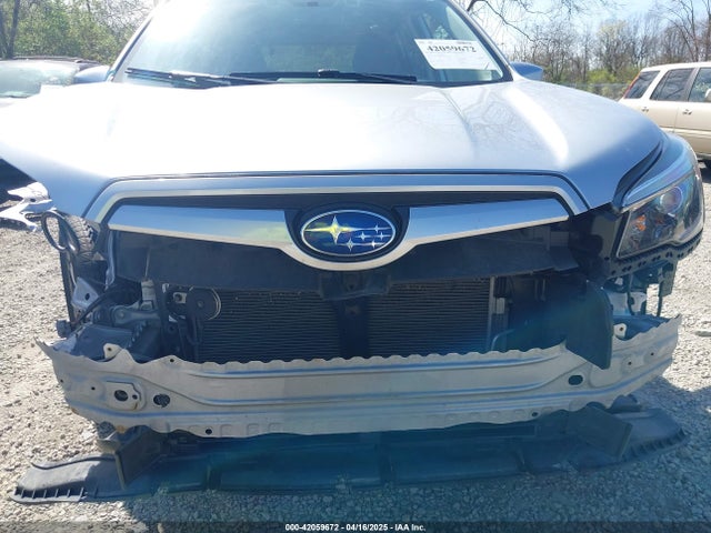 JF2SKAJC8MH522840 Subaru Forester Premium