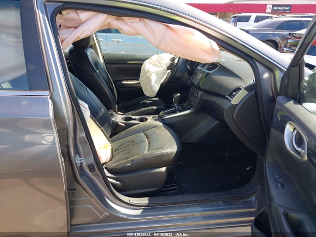 3N1AB7AP0HY300533 Nissan SENTRA SR