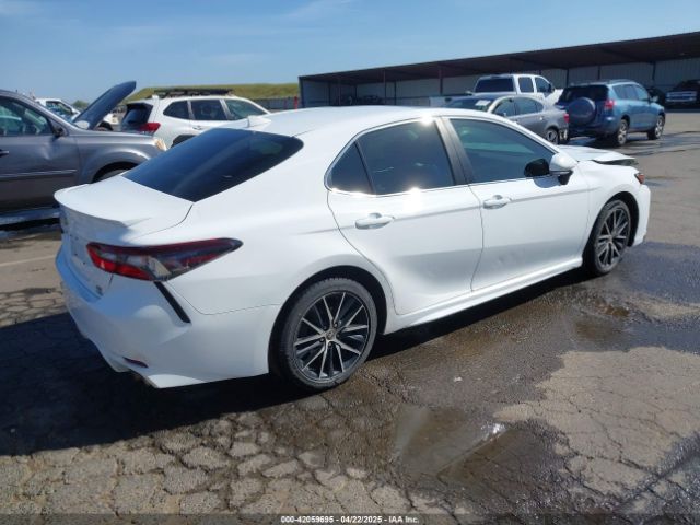 4T1G11BK5MU035370 Toyota Camry Se Awd