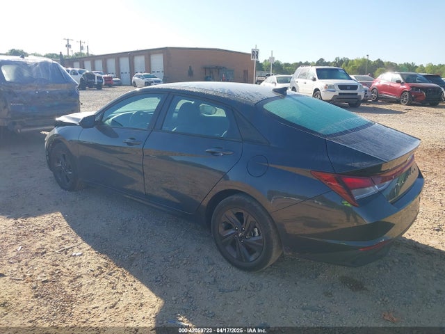 5NPLS4AG6MH034172 Hyundai ELANTRA SEL