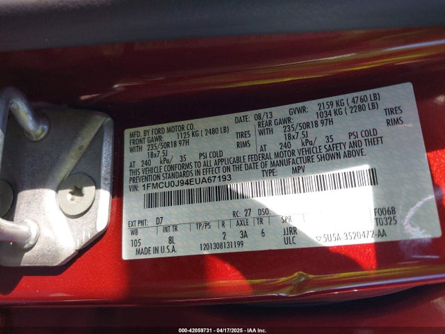 1FMCU0J94EUA67193 Ford Escape Titanium