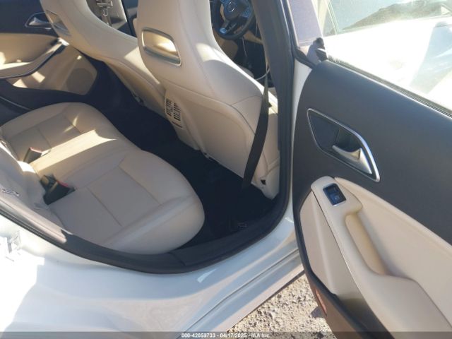 WDDSJ4GB8JN614616 Mercedes-Benz CLA 250 4MATIC