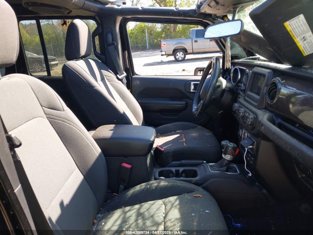 1C4HJXDG7KW671598 Jeep Wrangler Unlimited Sport