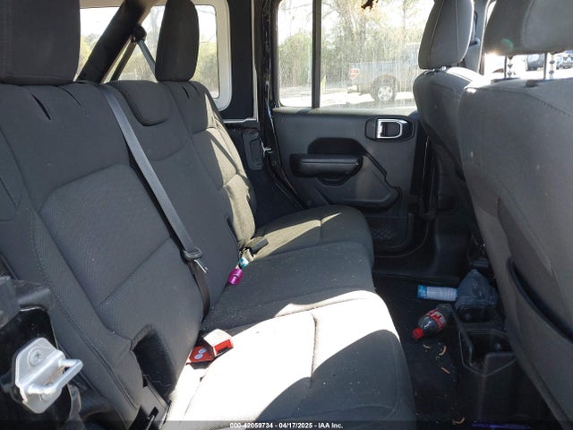 1C4HJXDG7KW671598 Jeep Wrangler Unlimited Sport