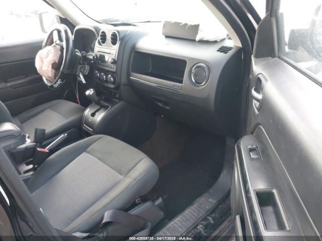 1C4NJPFAXED529189 Jeep Patriot Latitude