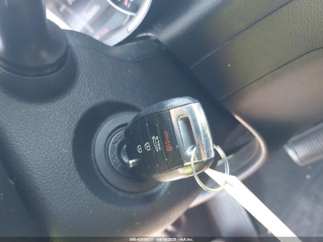 3KPFK4A7XJE257974 KIA FORTE LX