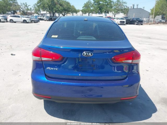 3KPFK4A7XJE257974 KIA FORTE LX