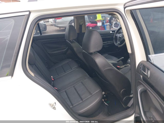 42059765 :رقم المزاد ، 3VWTL7AJ1AM697713 vin ، 2010 Volkswagen Jetta Tdi مزاد بيع