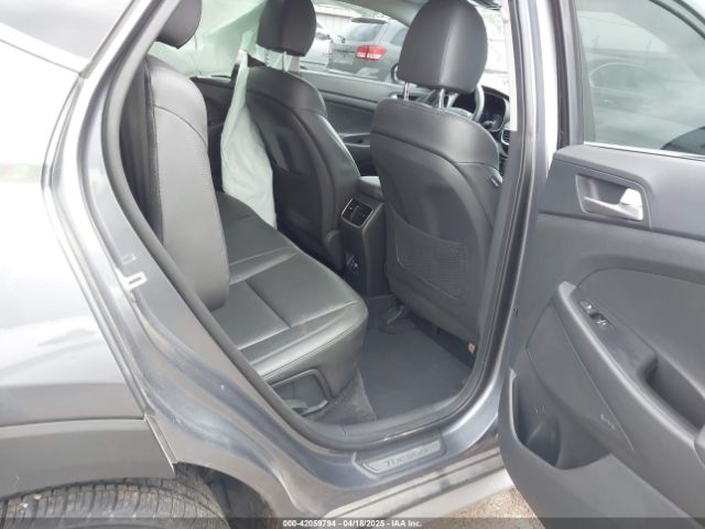 KM8J33AL5MU328739 Hyundai Tucson Ultimate