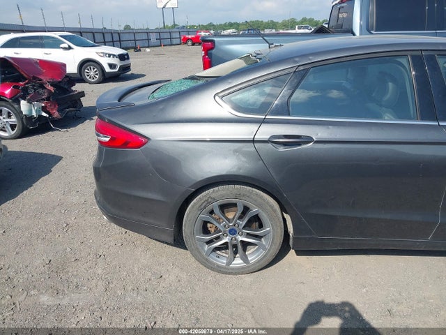 3FA6P0HD2JR253714 Ford FUSION SE
